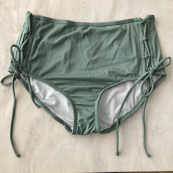NWOT Venus Lattice Side band bikini bottom - Picture 2 of 6